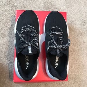 Never worn Puma Mode XT Wns